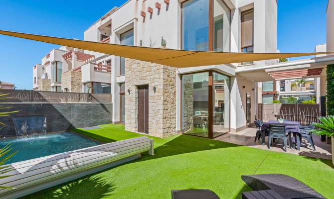 Detached Villa - Venta - Ciudad Quesada - QK-96220