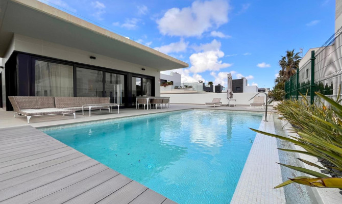 Detached Villa - Venta - Dehesa de Campoamor - Dehesa de campoamor