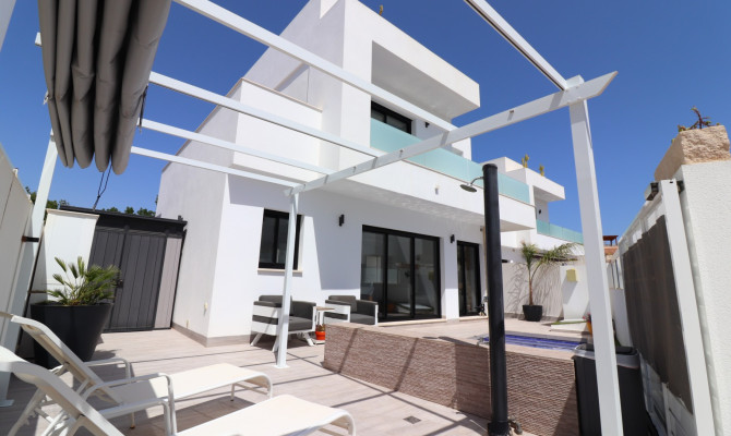 Detached Villa - Venta - Los Montesinos - La Herrada