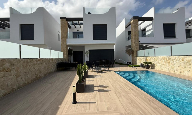 Detached Villa - Venta - Punta Prima - Punta Prima