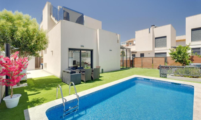 Detached Villa - Venta - Torrevieja - Torrevieja