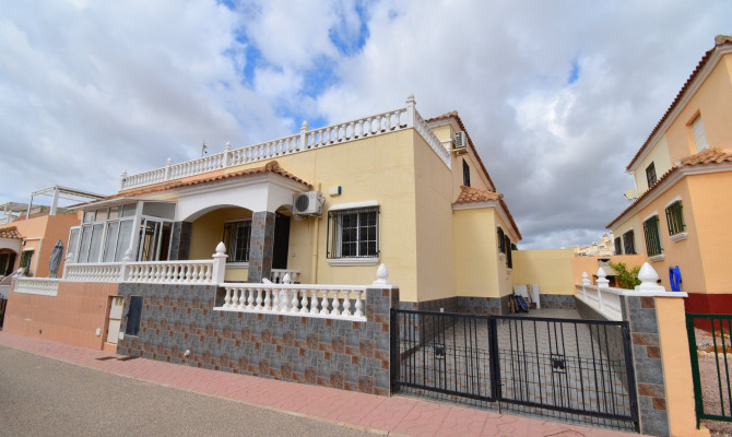 Двухквартирный дом - Resale - Orihuela Costa - Playa Flamenca