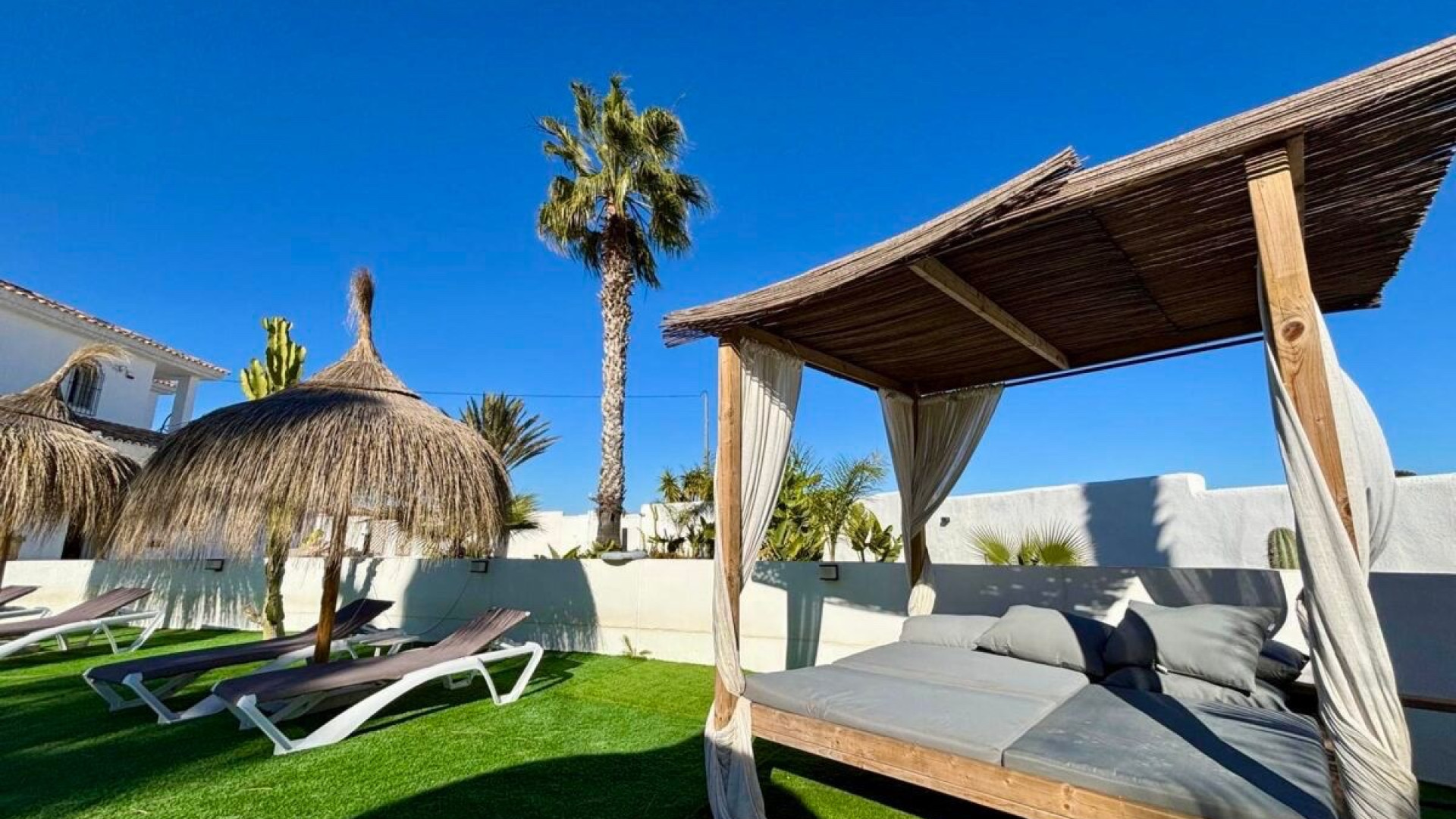 House with pool in costa blanca