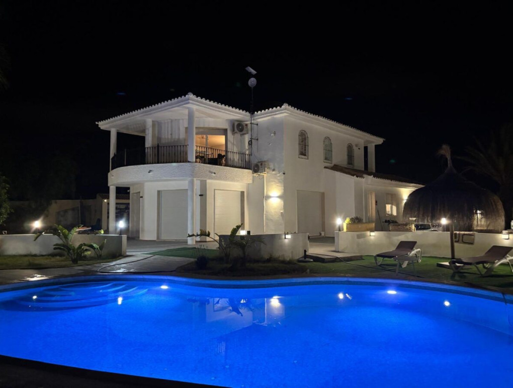Luxury villa in costa blanca