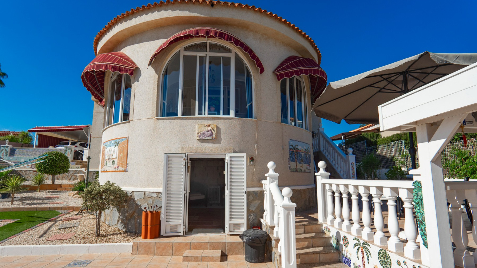 luxury villas spain to buy