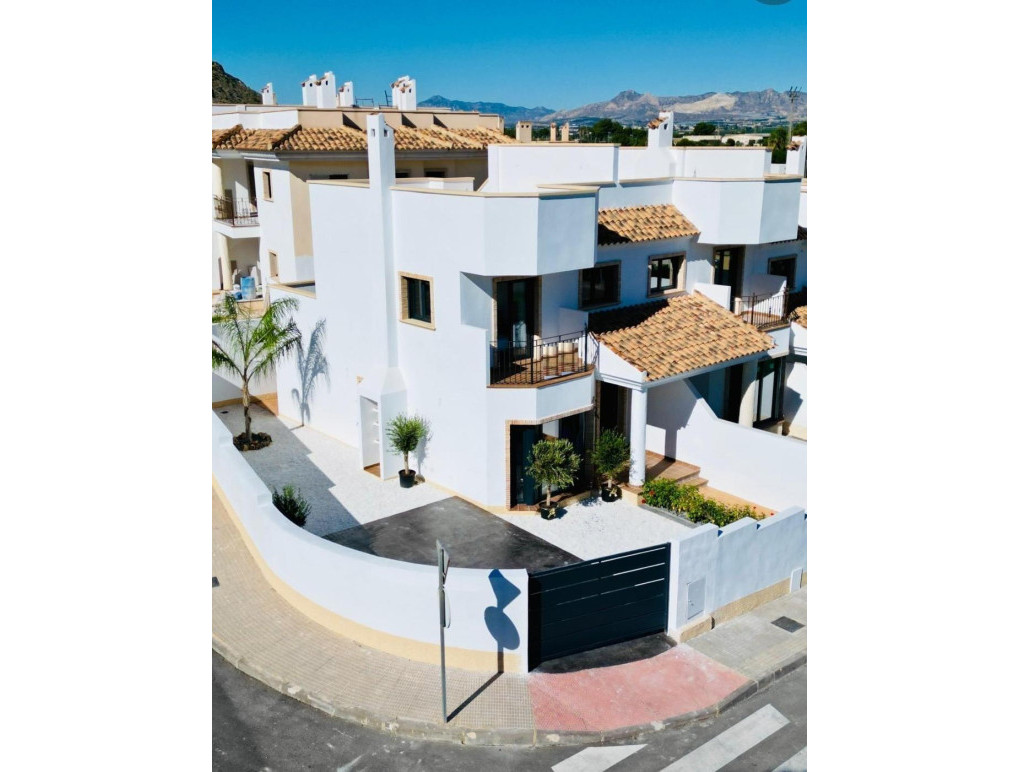 New Build - Bungalow - Cox - San Fernando