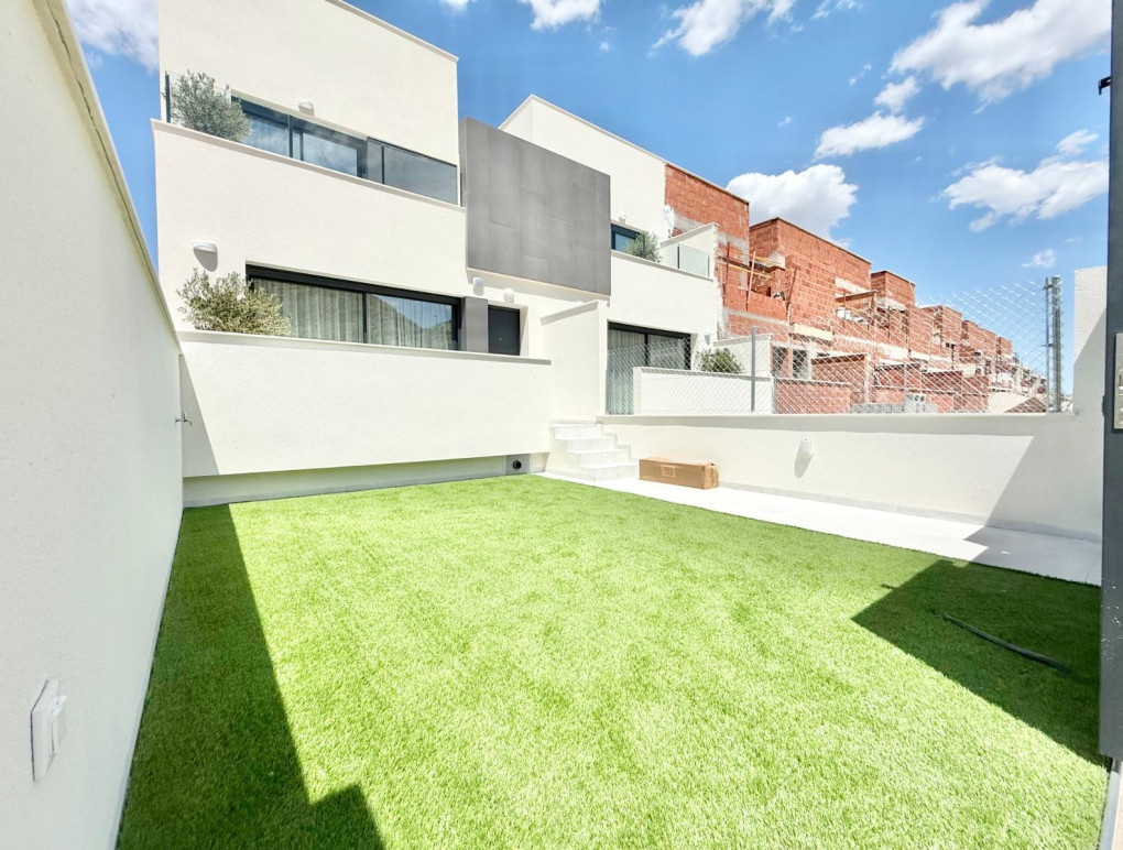 New Build - Таунхаус - Cox - San Fernando