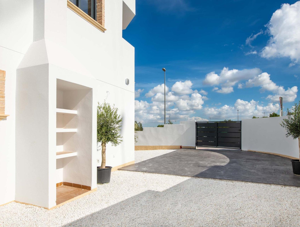 New Build - Townhouse - Cox - San Fernando