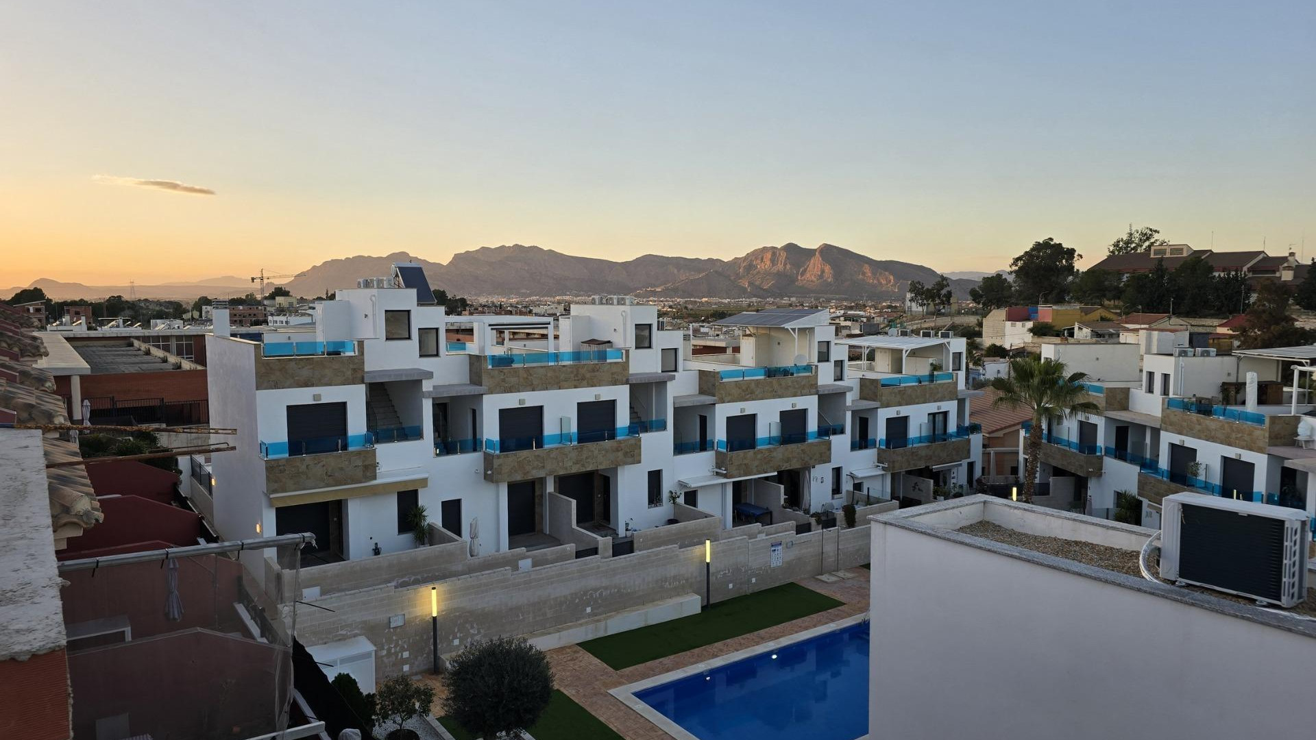 Nouvelle construction - Maison de ville - Bigastro - pueblo