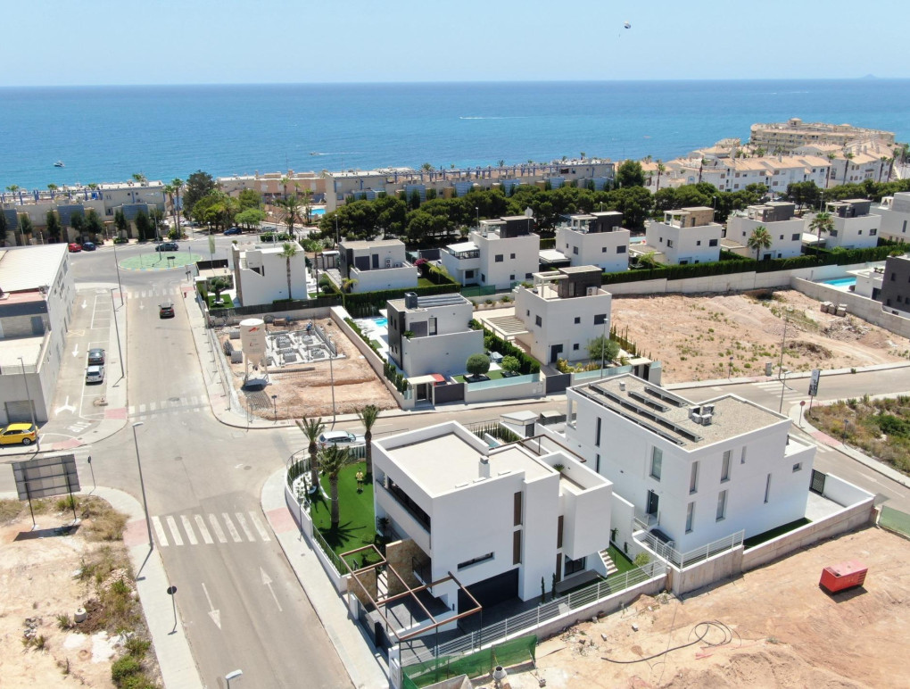 Nowa konstrukcja - Detached Villa - Orihuela Costa - Campoamor