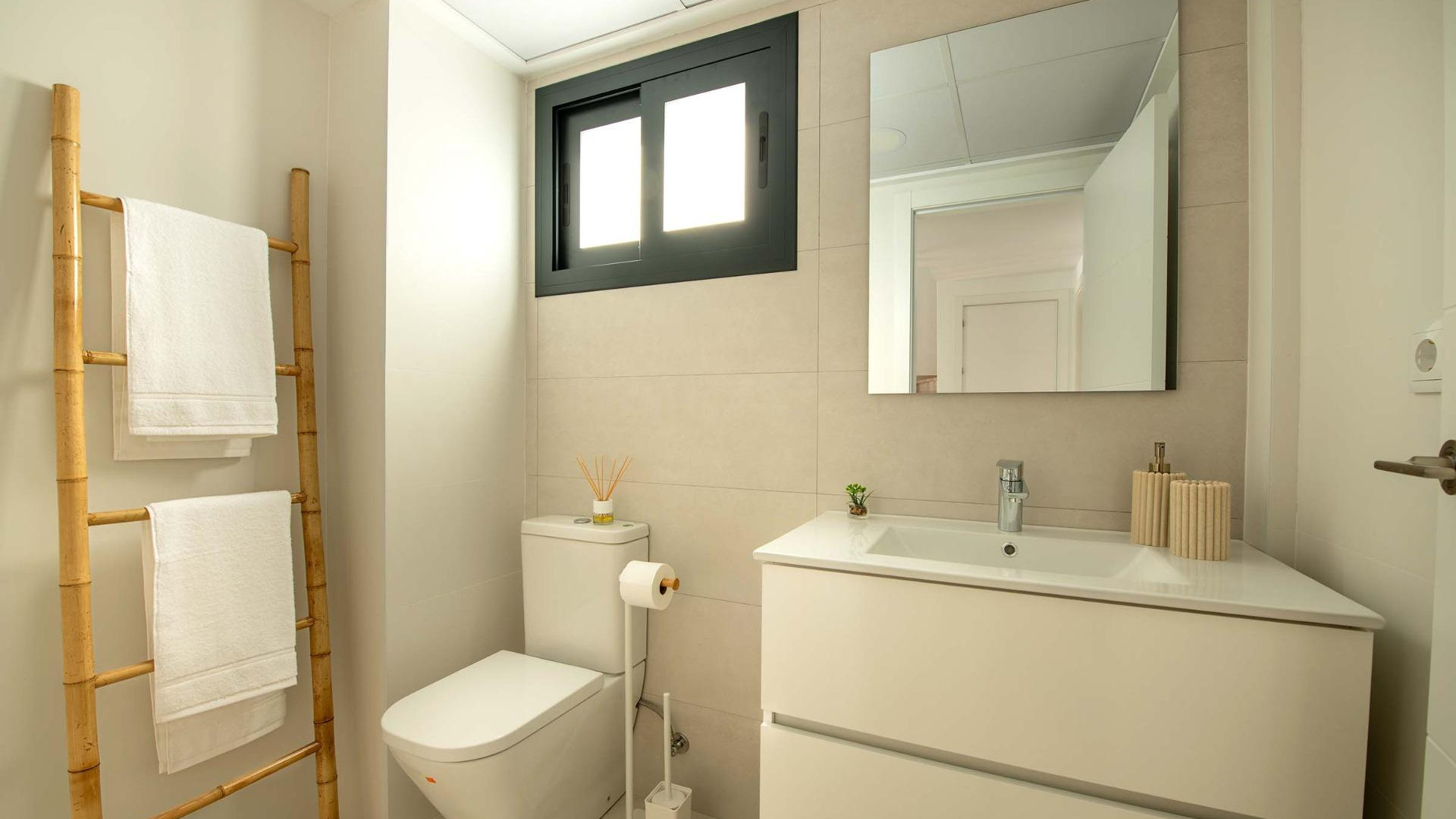 Obra Nueva - Bungalow - Cox - San Fernando