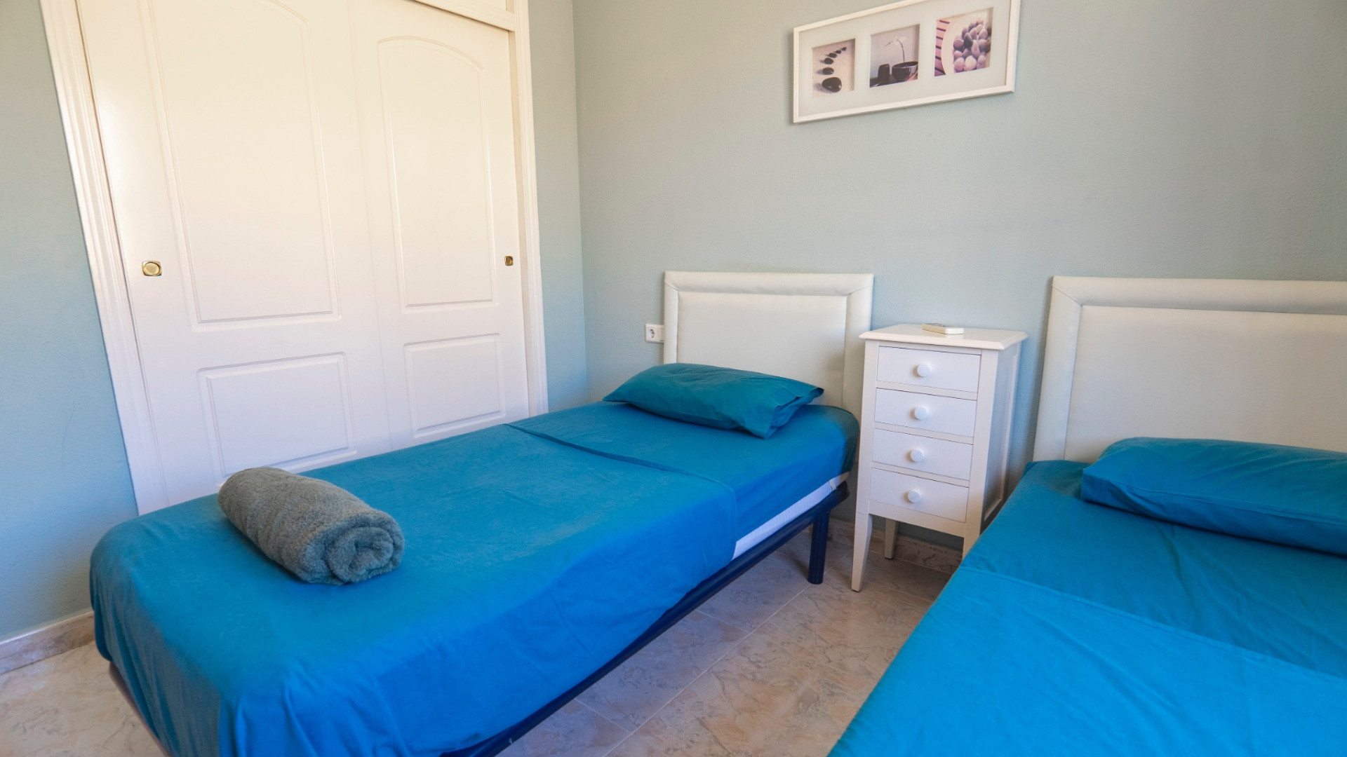 property with pool for sale alicante