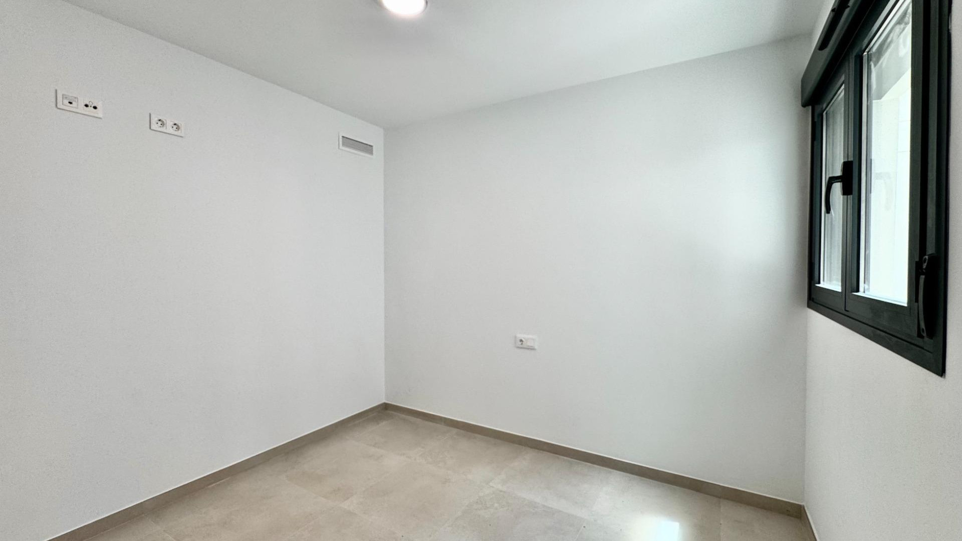 Resale - Apartment - Alicante - La Florida
