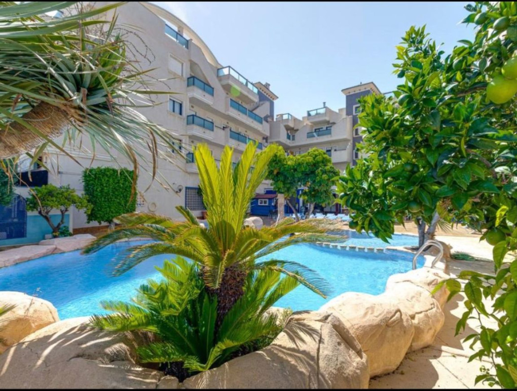 Resale - Apartment - Cabo Roig