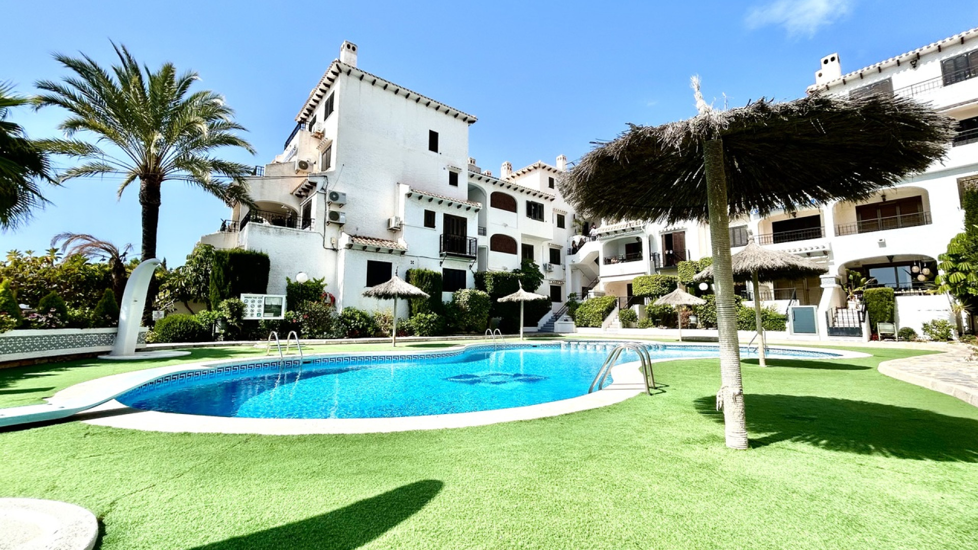 Resale - Apartment - Cabo Roig