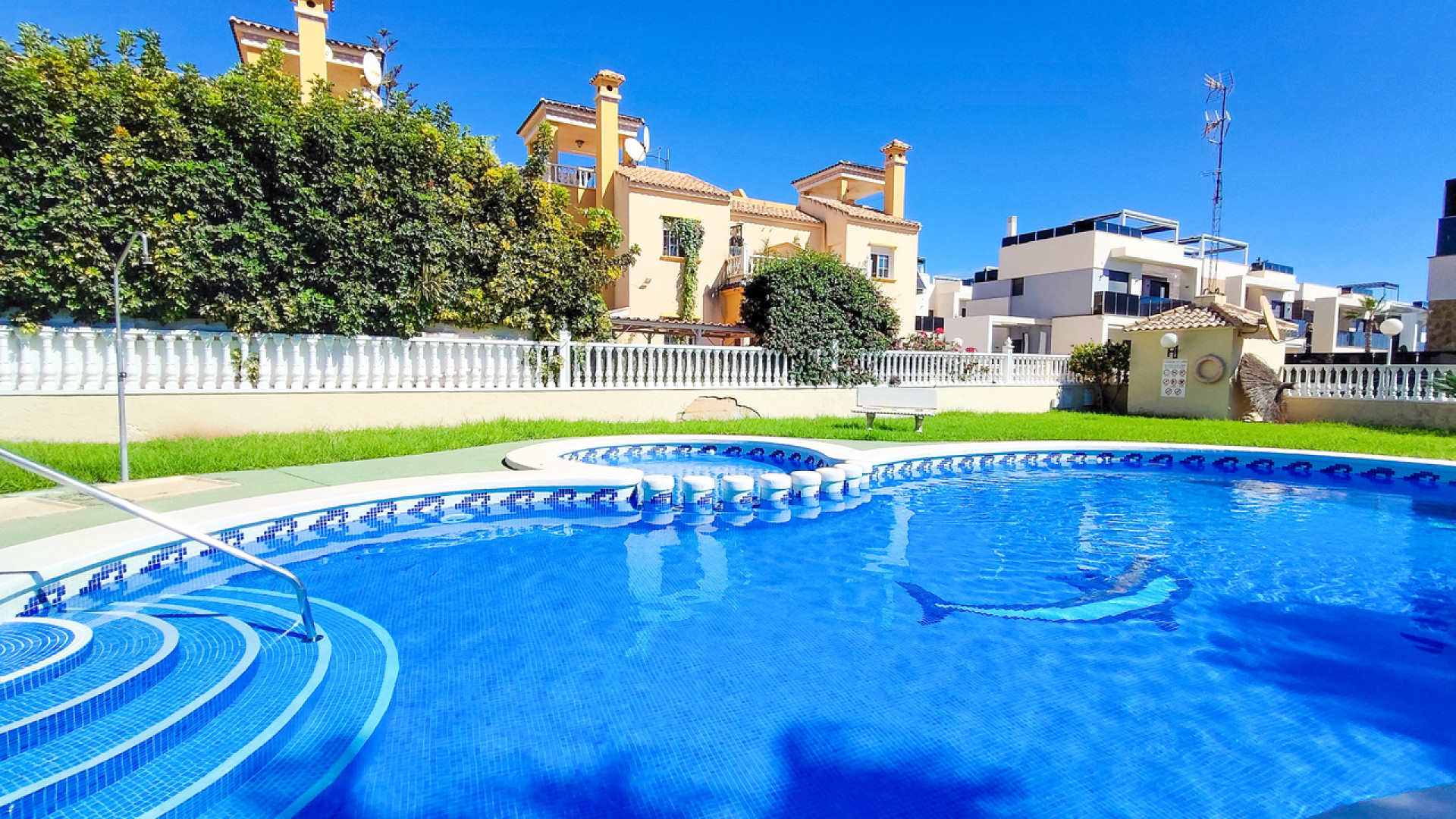 Resale - Apartment - Cabo Roig