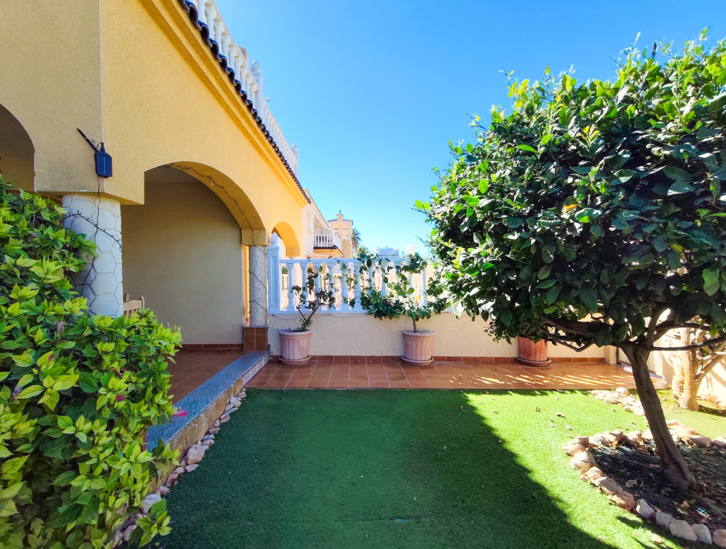 Resale - Apartment - Cabo Roig