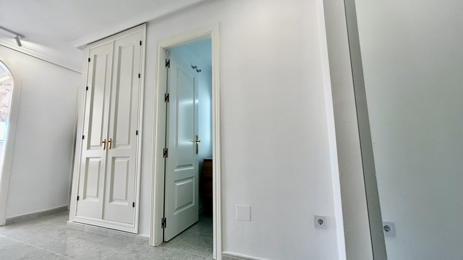 Resale - Apartment - Campoamor