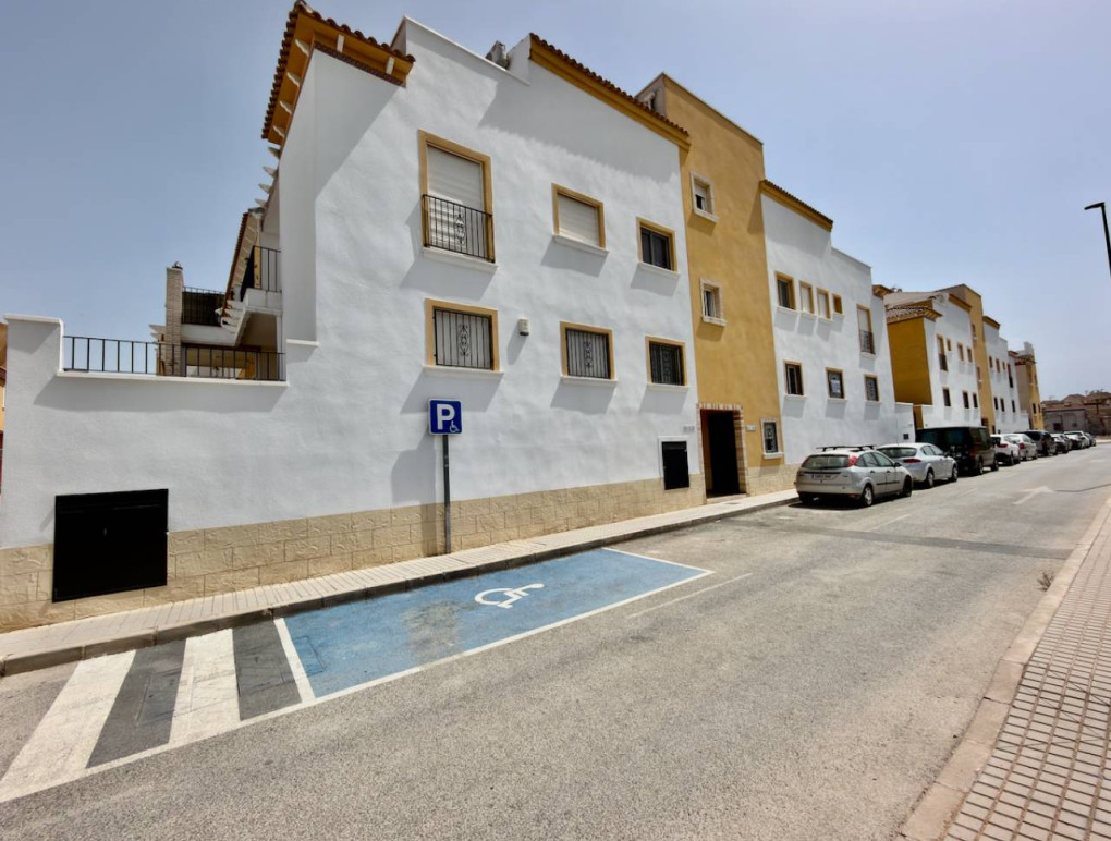 Resale - Apartment - Catral