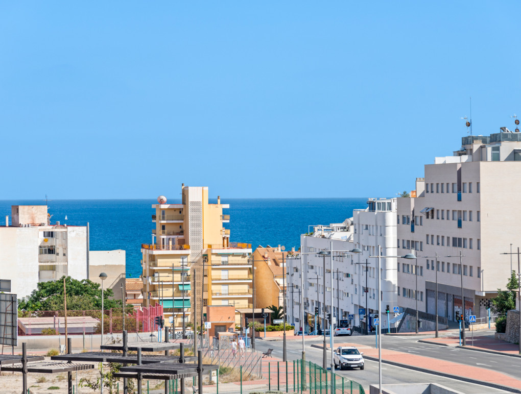 Resale - Apartment - El Campello - El Amerador