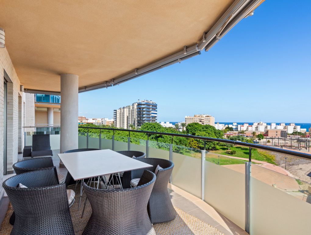 Resale - Apartment - El Campello - El Amerador