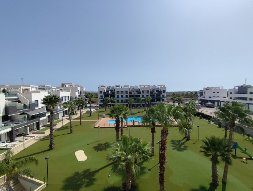 Resale - Apartment - El Raso