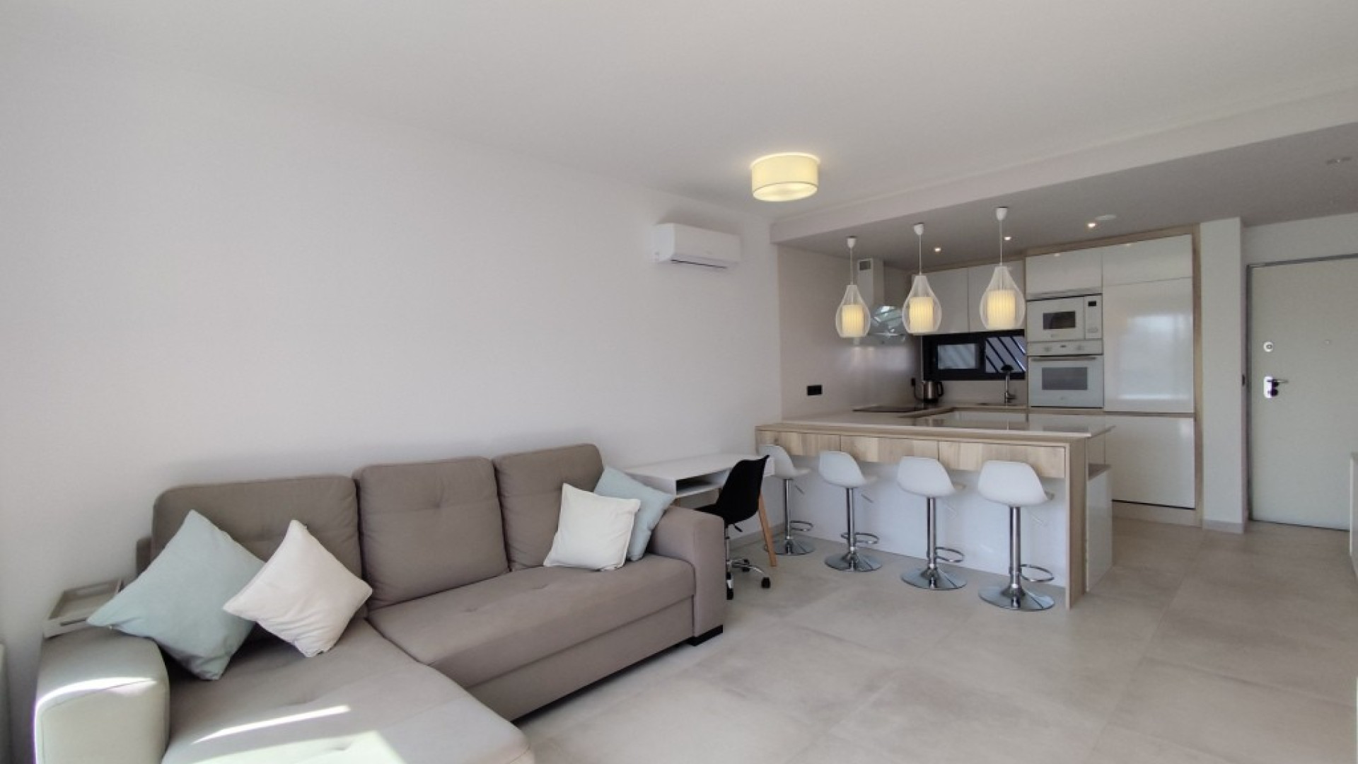 Resale - Apartment - El Raso