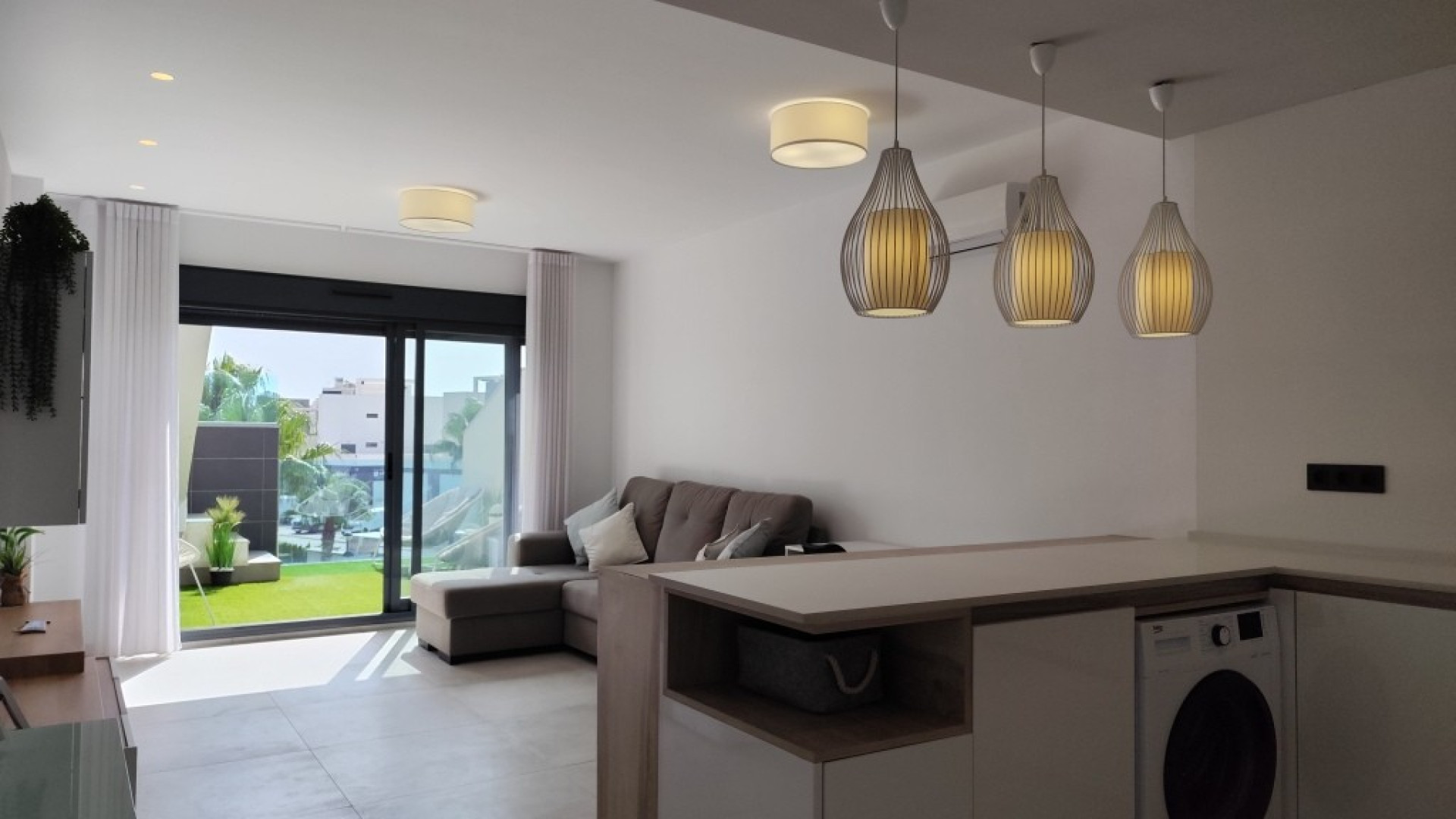 Resale - Apartment - El Raso