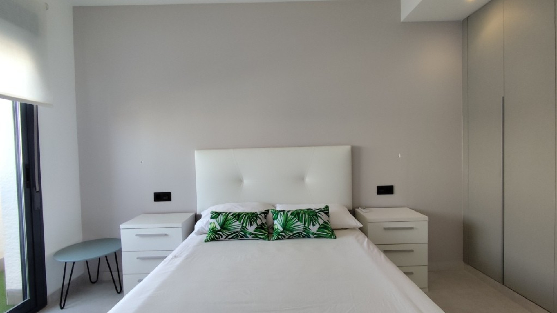 Resale - Apartment - El Raso