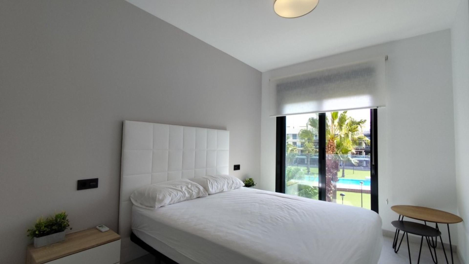 Resale - Apartment - El Raso