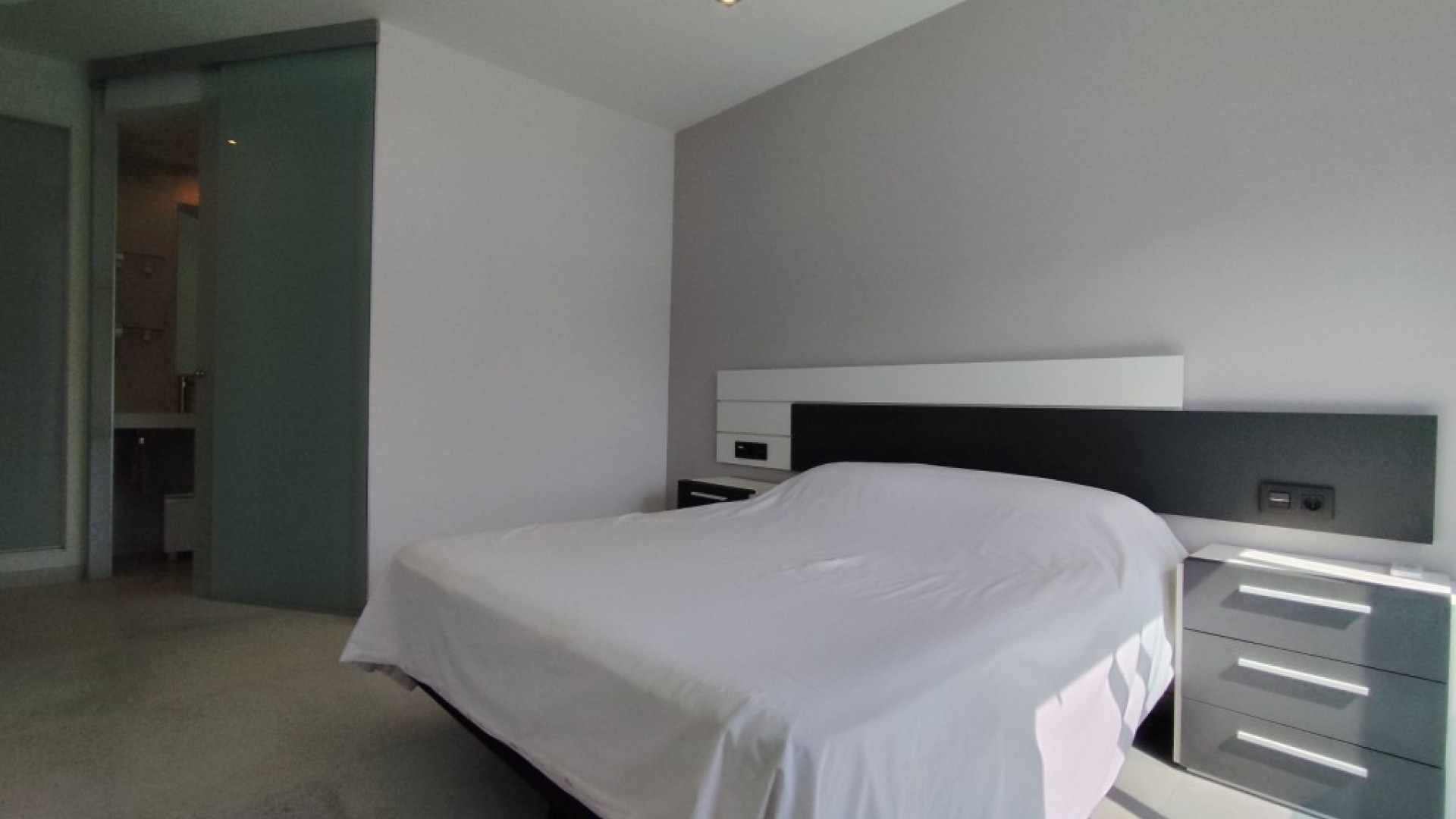Resale - Apartment - El Raso