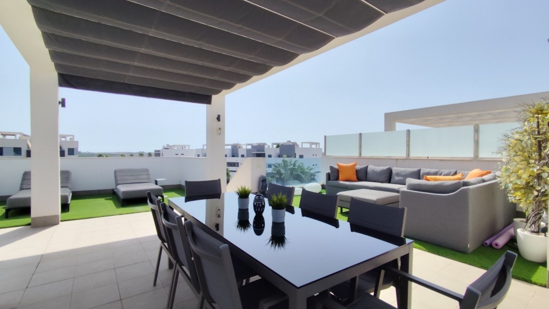 Resale - Apartment - El Raso