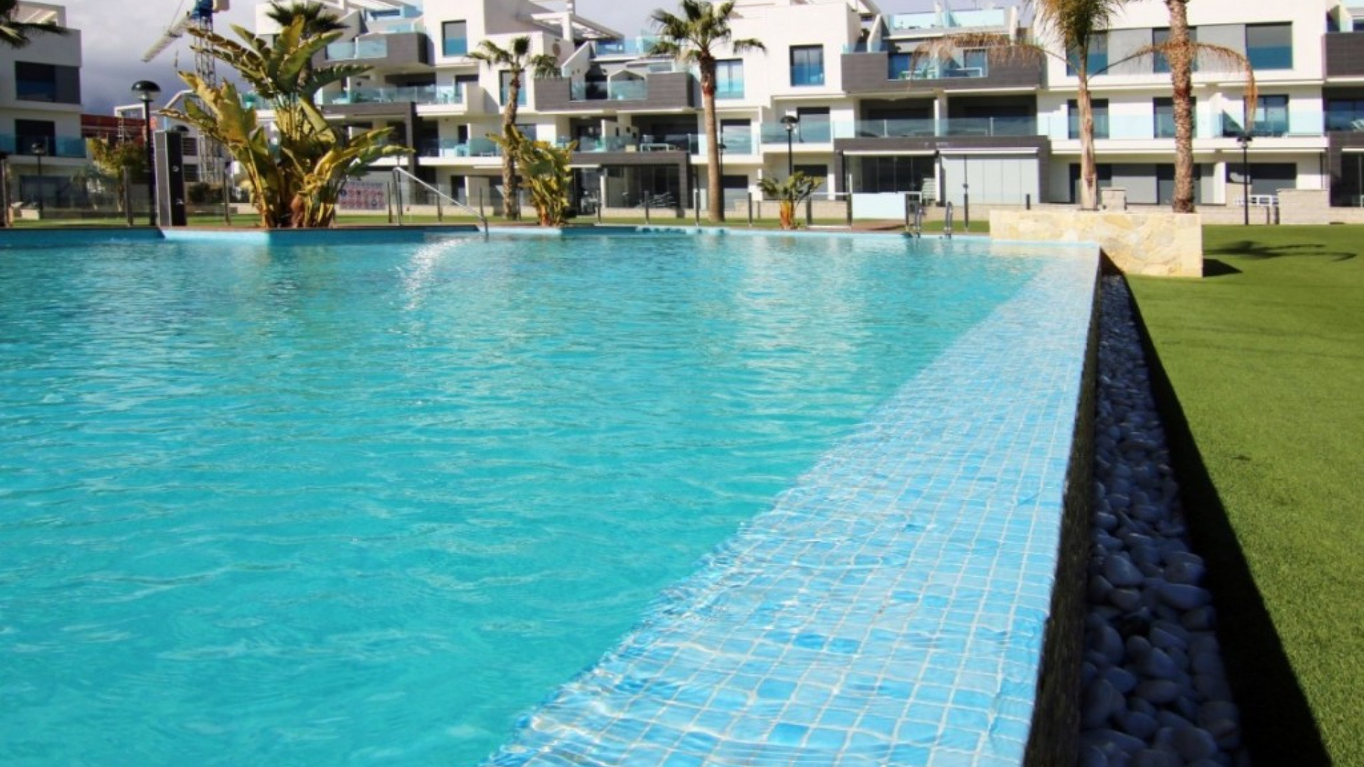 Resale - Apartment - El Raso