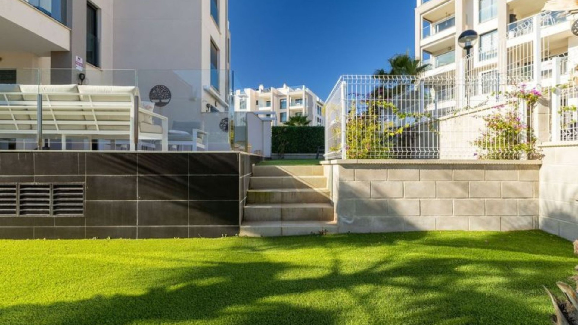 Resale - Apartment - Erdgeschoss - Orihuela Costa - Villamartín