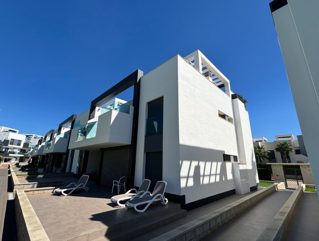 Resale - Apartment - Guardamar del Segura - El Raso