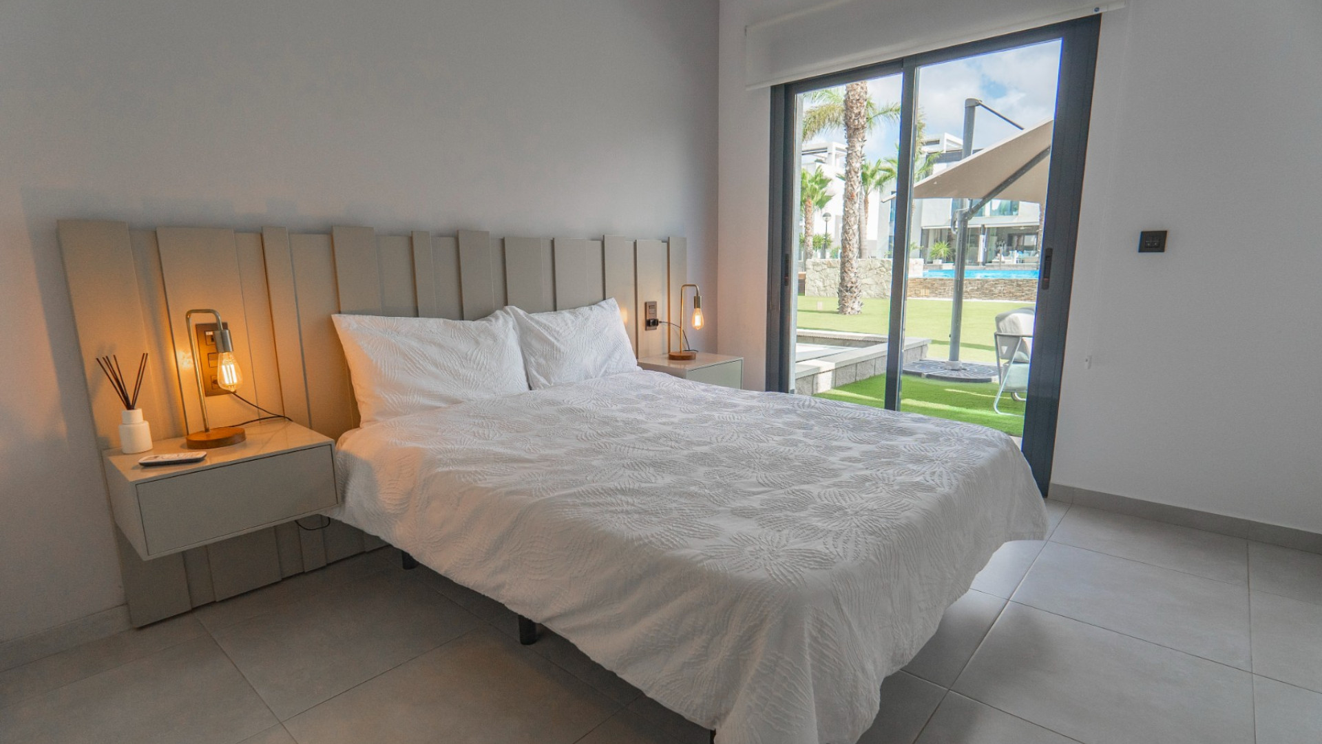 Resale - Apartment - Guardamar del Segura - El Raso