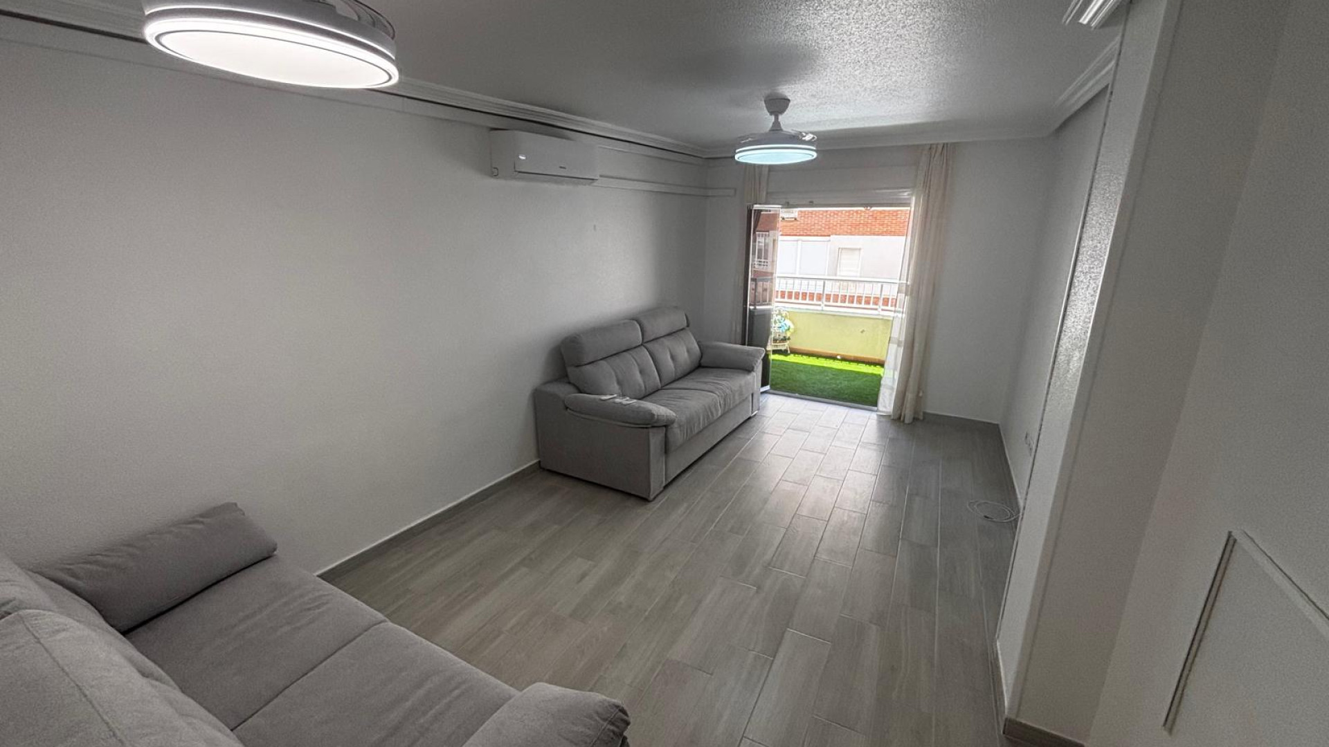 Resale - Apartment - Guardamar del Segura