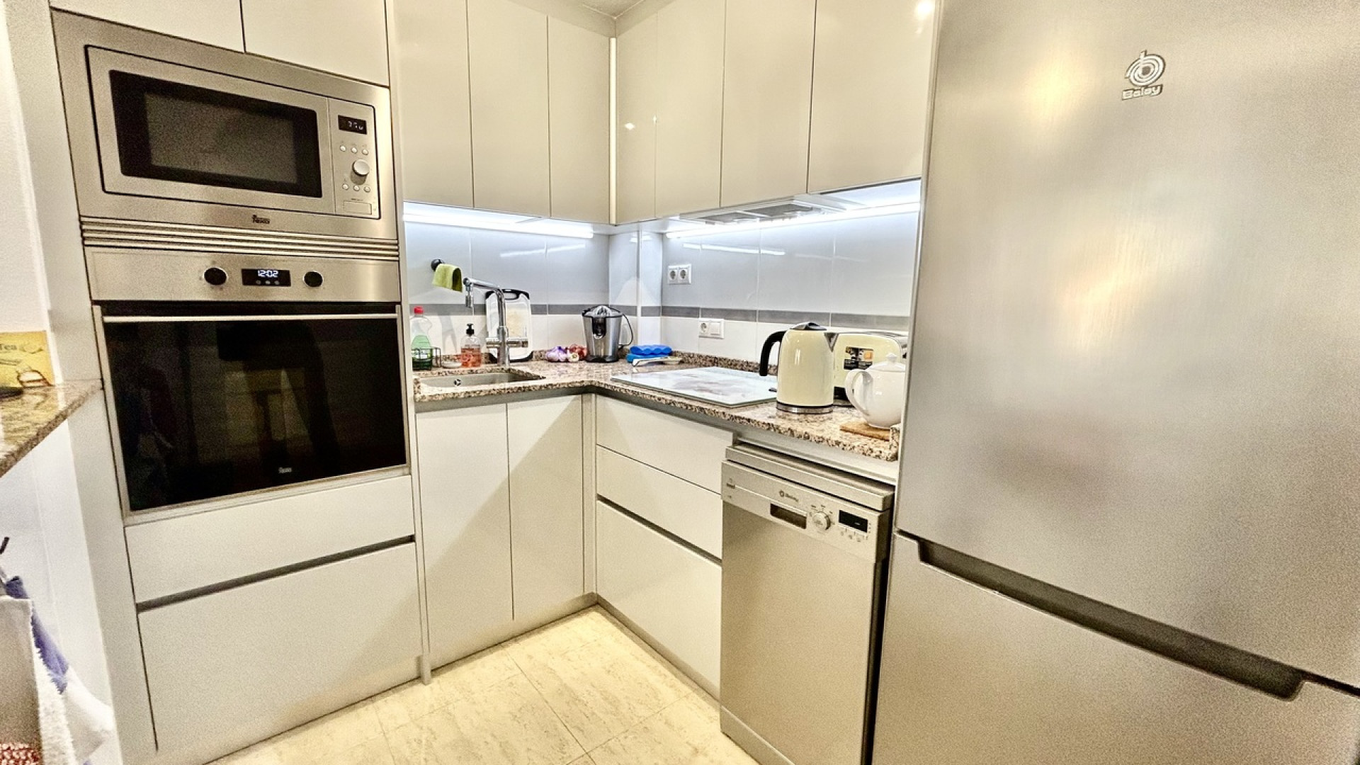 Resale - Apartment - La Mata