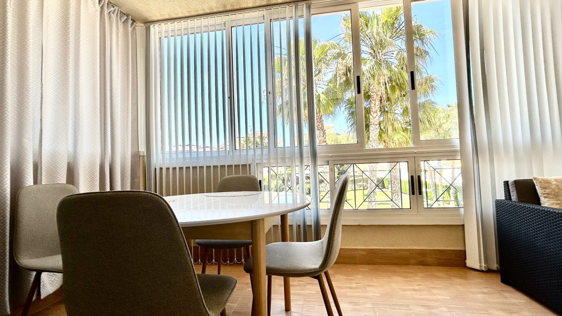 Resale - Apartment - La Mata