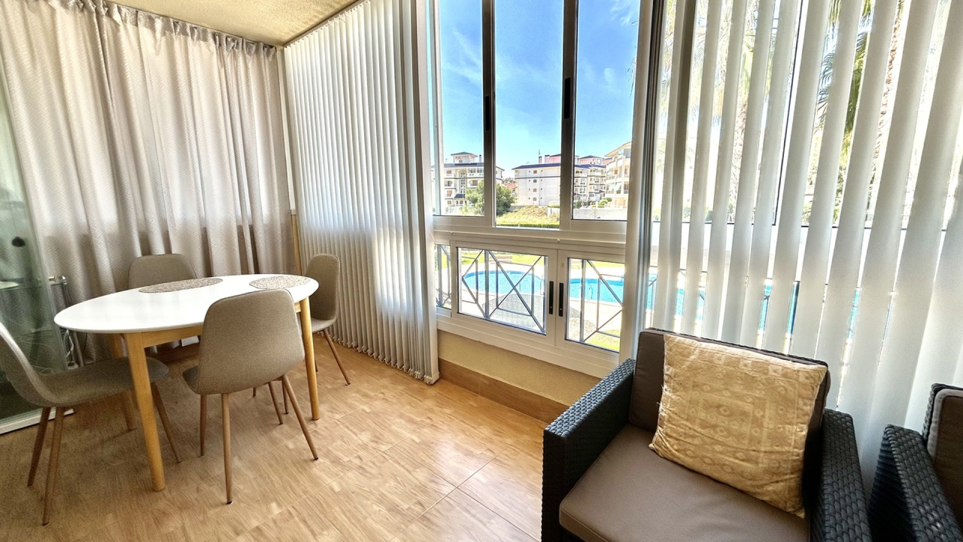 Resale - Apartment - La Mata