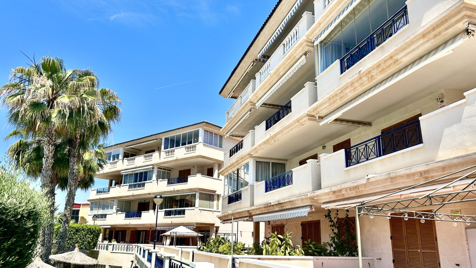 Resale - Apartment - La Mata