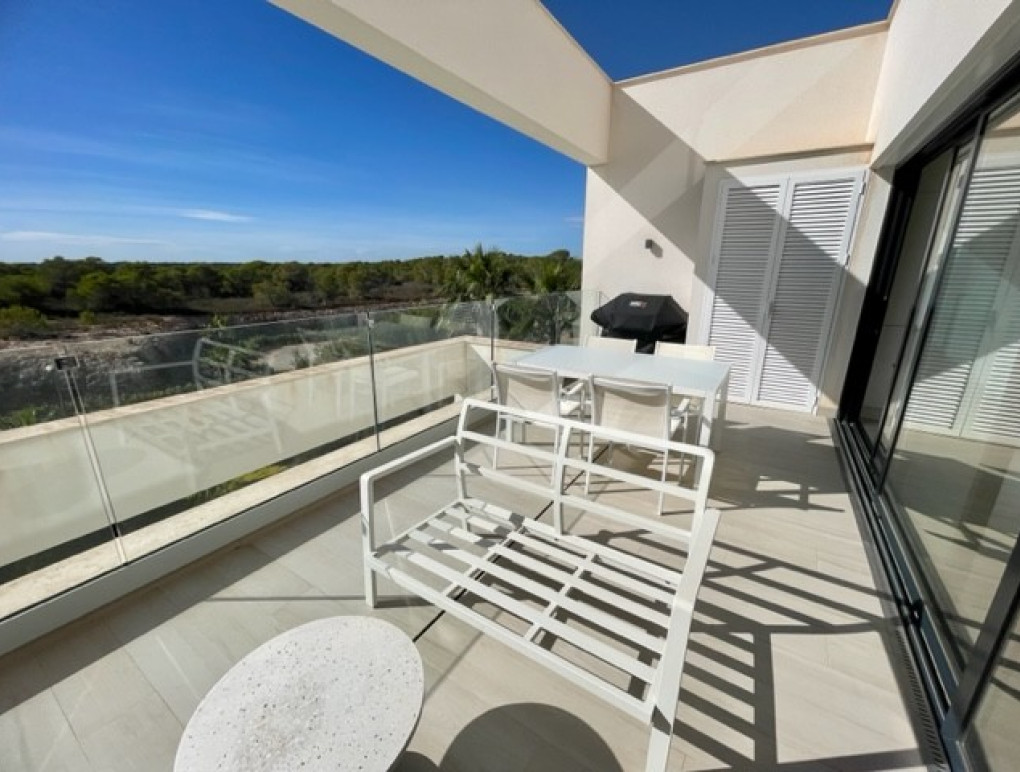 Resale - Apartment - Las Colinas Golf - Las Colinas Golf Resort