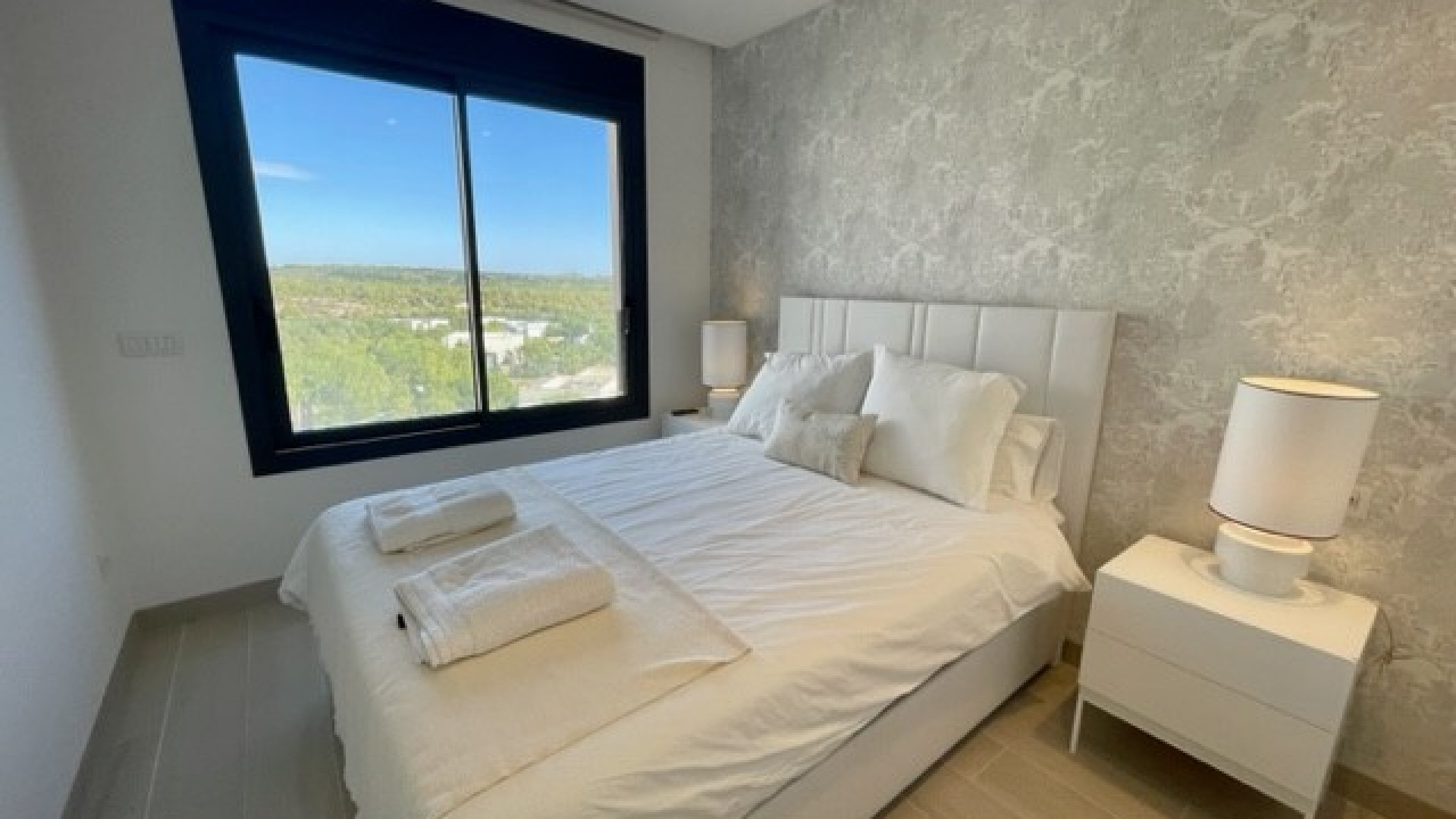 Resale - Apartment - Las Colinas Golf - Las Colinas Golf Resort