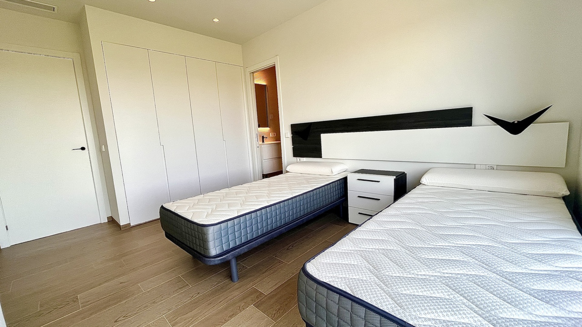 Resale - Apartment - Las Colinas Golf - Las Colinas Golf Resort