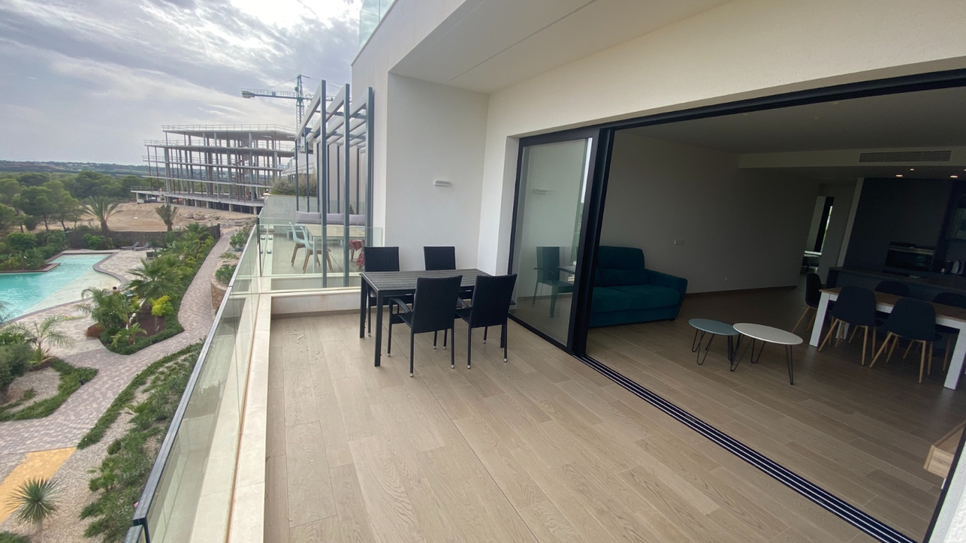 Resale - Apartment - Las Colinas Golf - Las Colinas Golf Resort