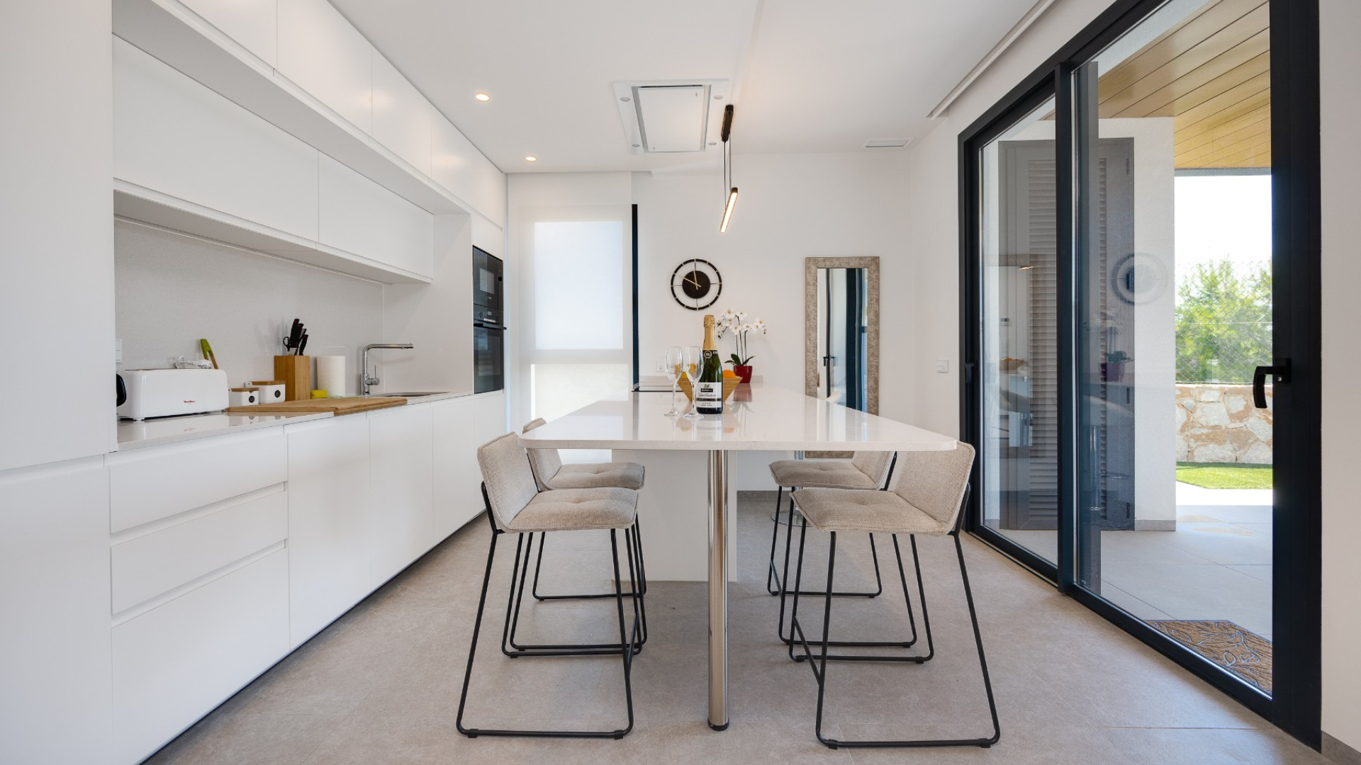 Resale - Apartment - Las Colinas Golf - Las Colinas Golf Resort