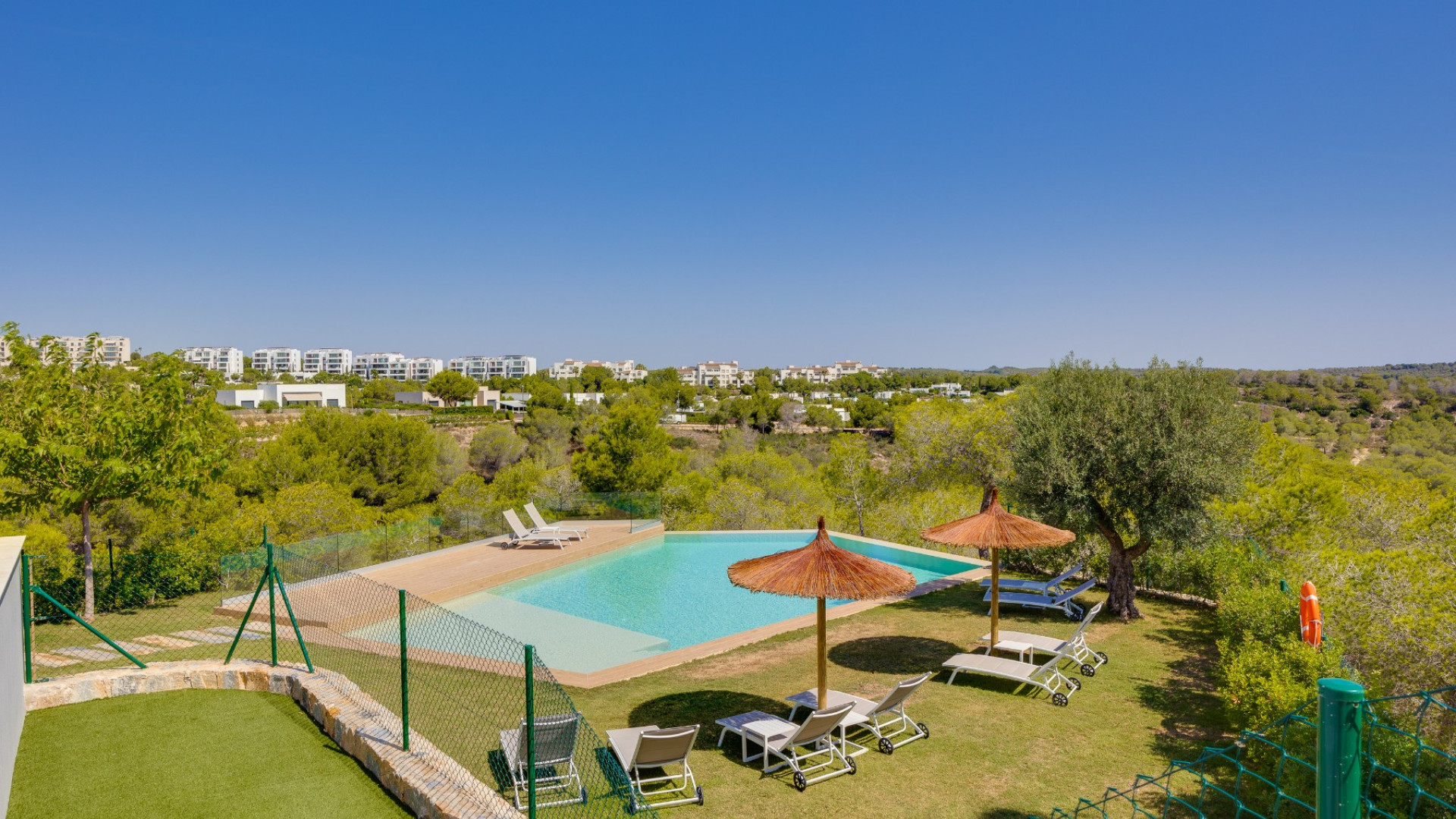 Resale - Apartment - Las Colinas Golf - Las Colinas Golf Resort