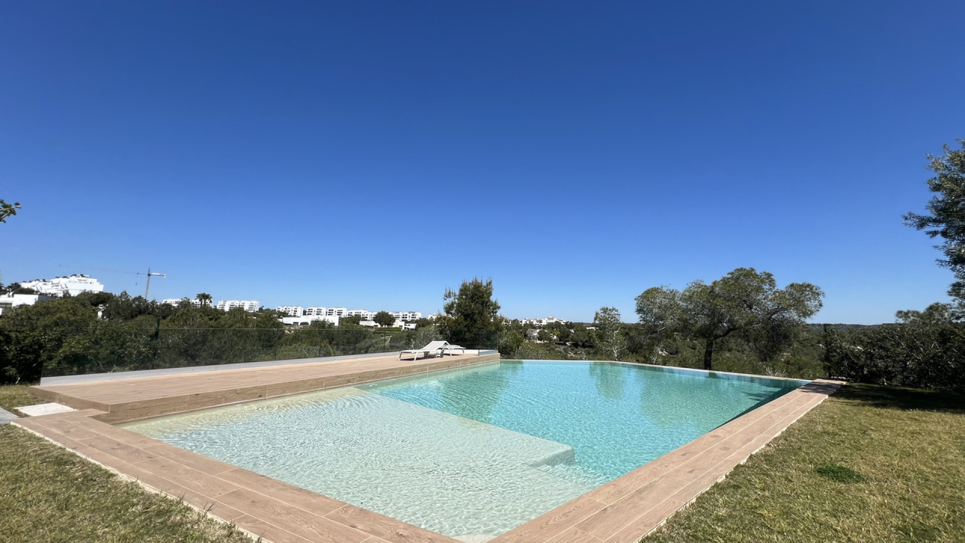 Resale - Apartment - Las Colinas Golf - Las Colinas Golf Resort
