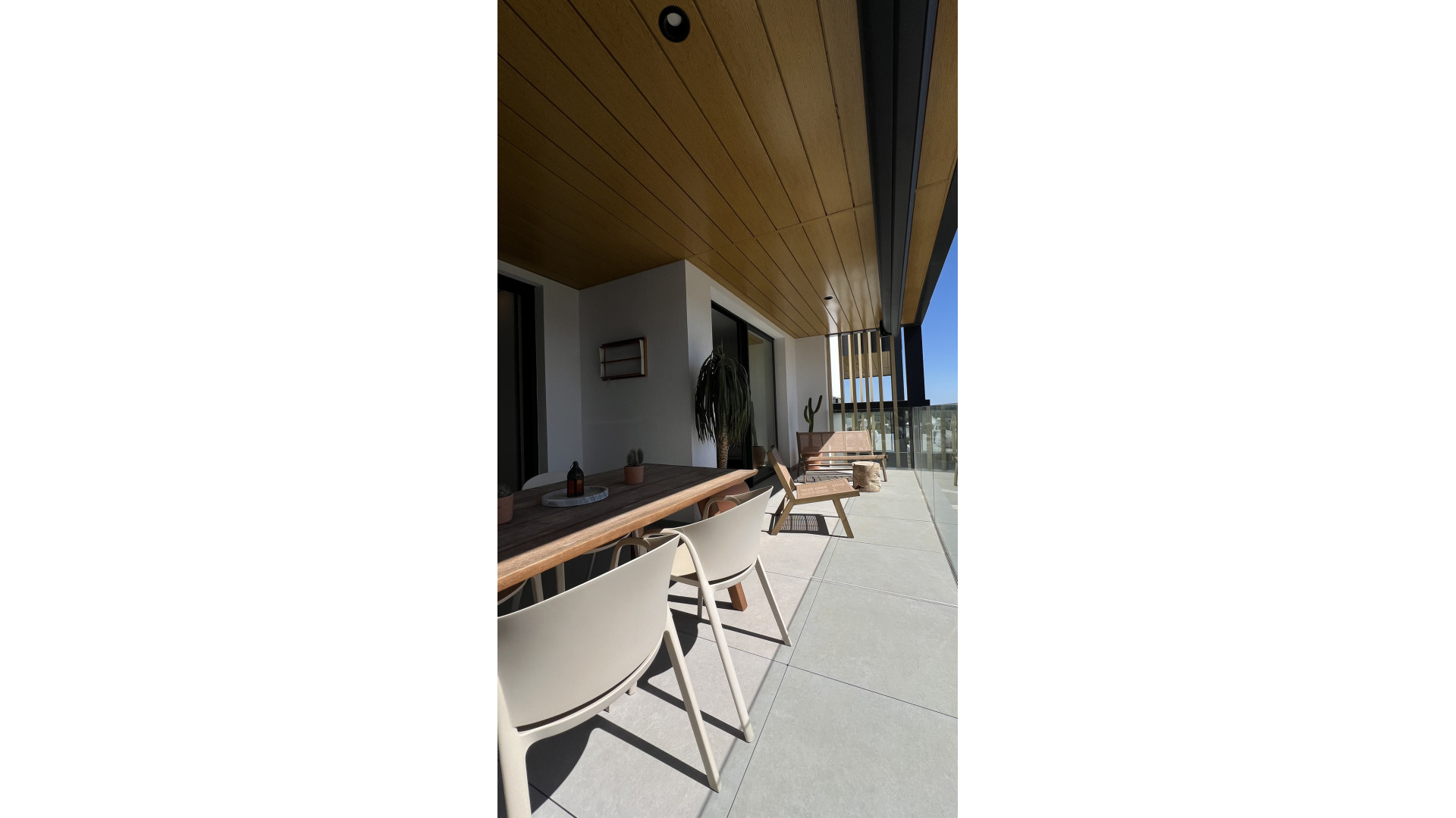 Resale - Apartment - Las Colinas Golf - Las Colinas Golf Resort