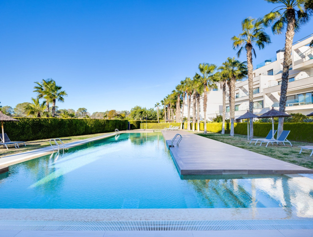 Resale - Apartment - Las Colinas Golf Resort